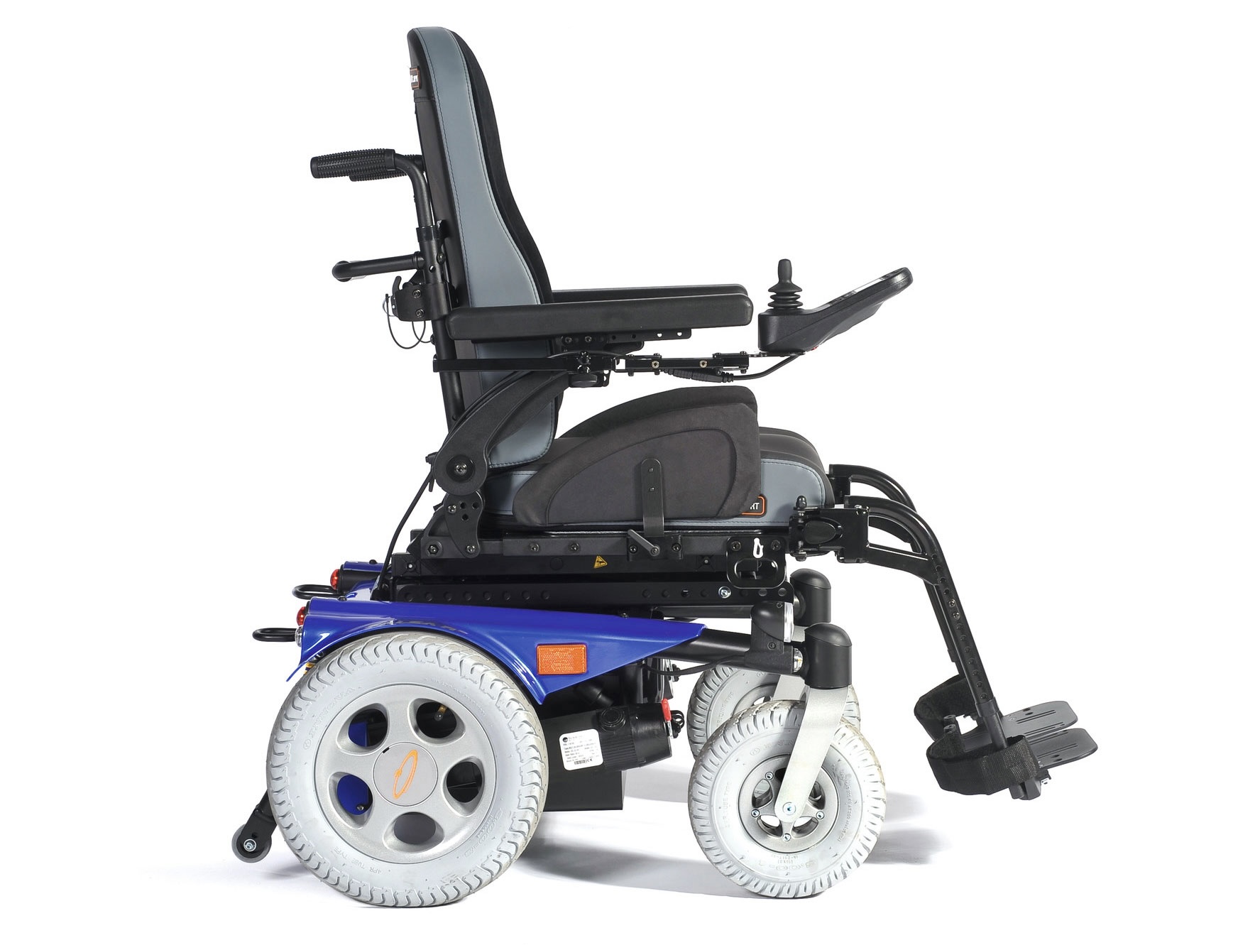 Quickie Salsa R2 – Powered Wheelchair