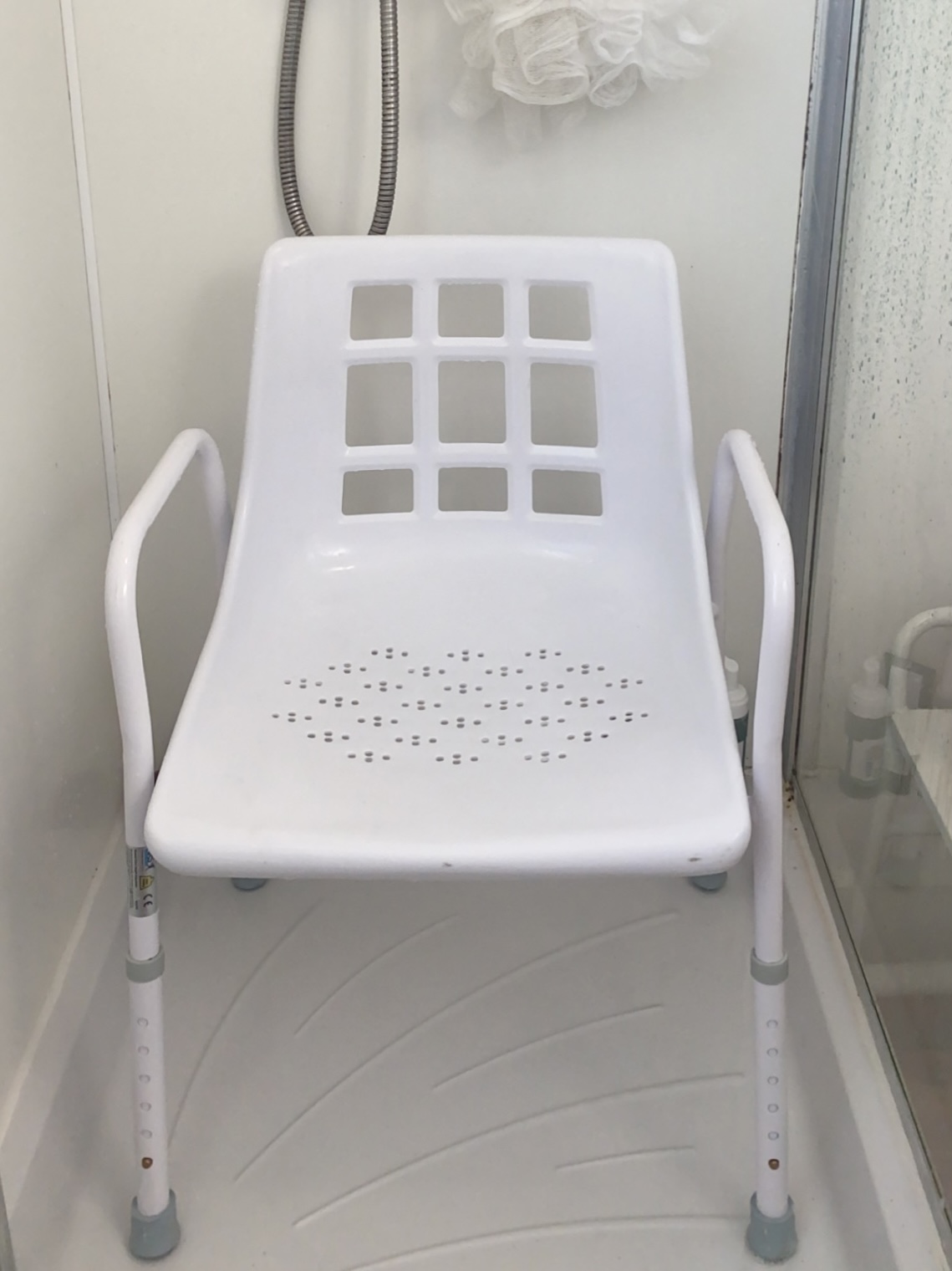 Shower Chair – Bathroom Equipment