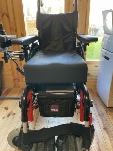 Invacare Esprit Action Junior – Powered Wheelchair