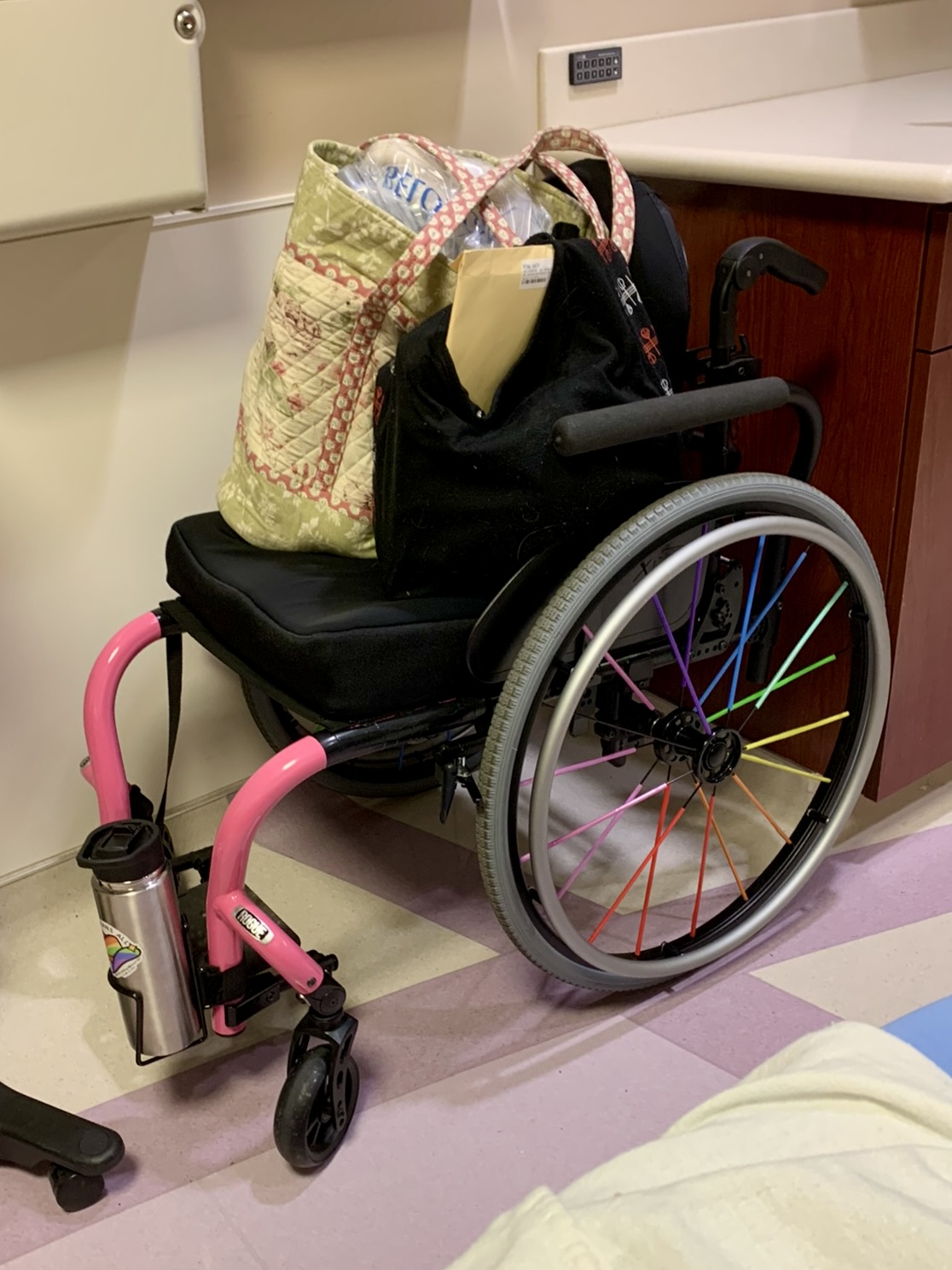Ki Mobility Rogue – Manual Wheelchair
